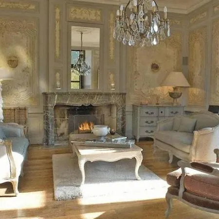 Chateau De Charge Pensionat 5*