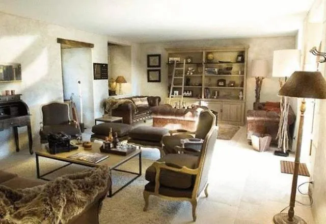 بيت ضيافة Chateau De Charge تور