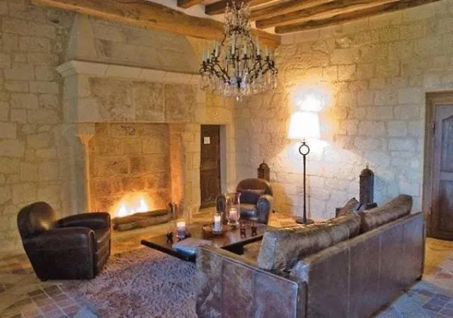 Chateau De Charge Гостьовий будинок Тур